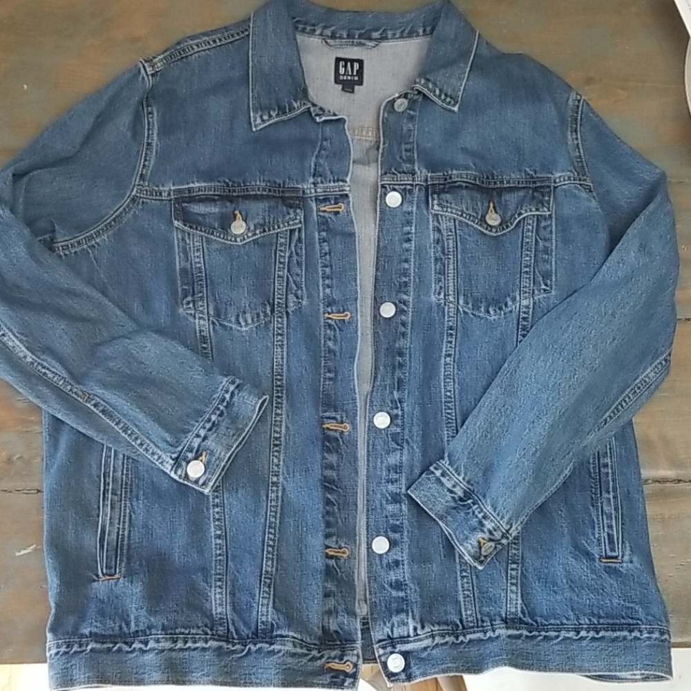 NWOT Gap Oversized Icon Denim Jacket